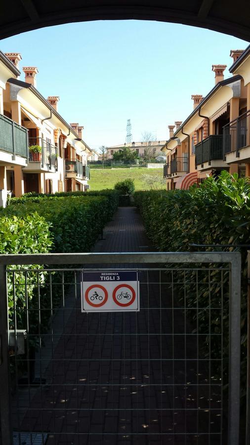 Flat Enzo Ferrari Appartement Cavalcaselle Buitenkant foto